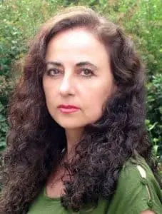 Robab Moheb