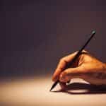 Världen gungar och du vill skriva